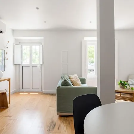 Apartment Guestready - Modern Nook Near Tagus River *